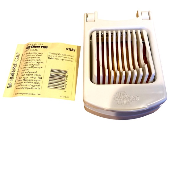 The Pampered Chef Kitchen The Pampered Chef Egg Slicerstrawberry